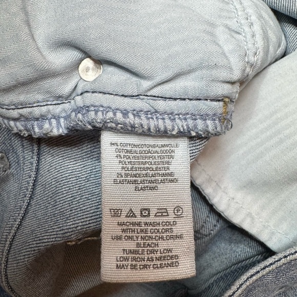 We The Free shredded cuff jeans button closure with stretch size 29 - Picture 4 of 12